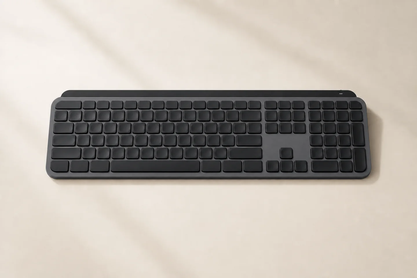 MX Keys S gọn và êm, đổi lại cảm giác phím khá mỏng